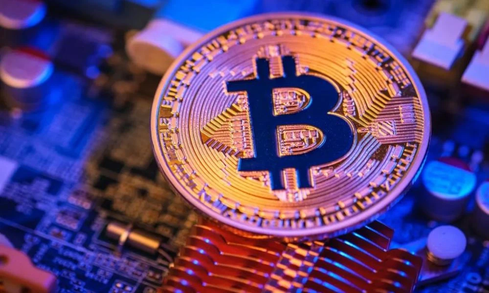 Bitcoin: Πέφτει στα 60.000 δολάρια με φόντο την ένταση στη Μέση Ανατολή